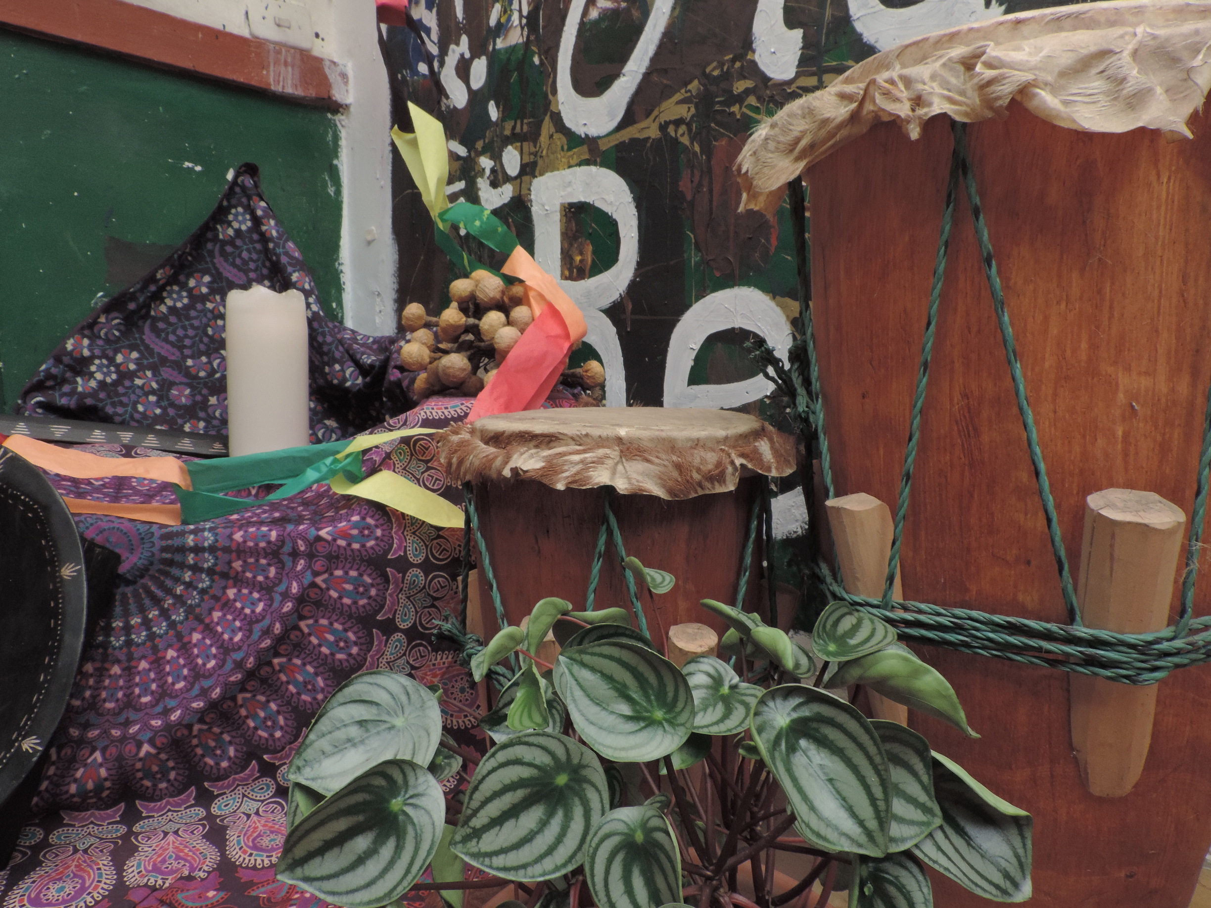 altar chocoano con tamboras